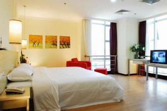 �齫��Ͳ�����ƽ�����Ƶ���½��������Ů����2����ͽϮ������(ͼ)...